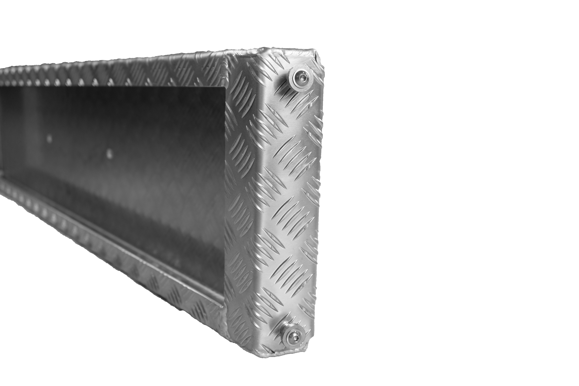 Auffahrrampe aus Aluminium aufgestellt von der Seite