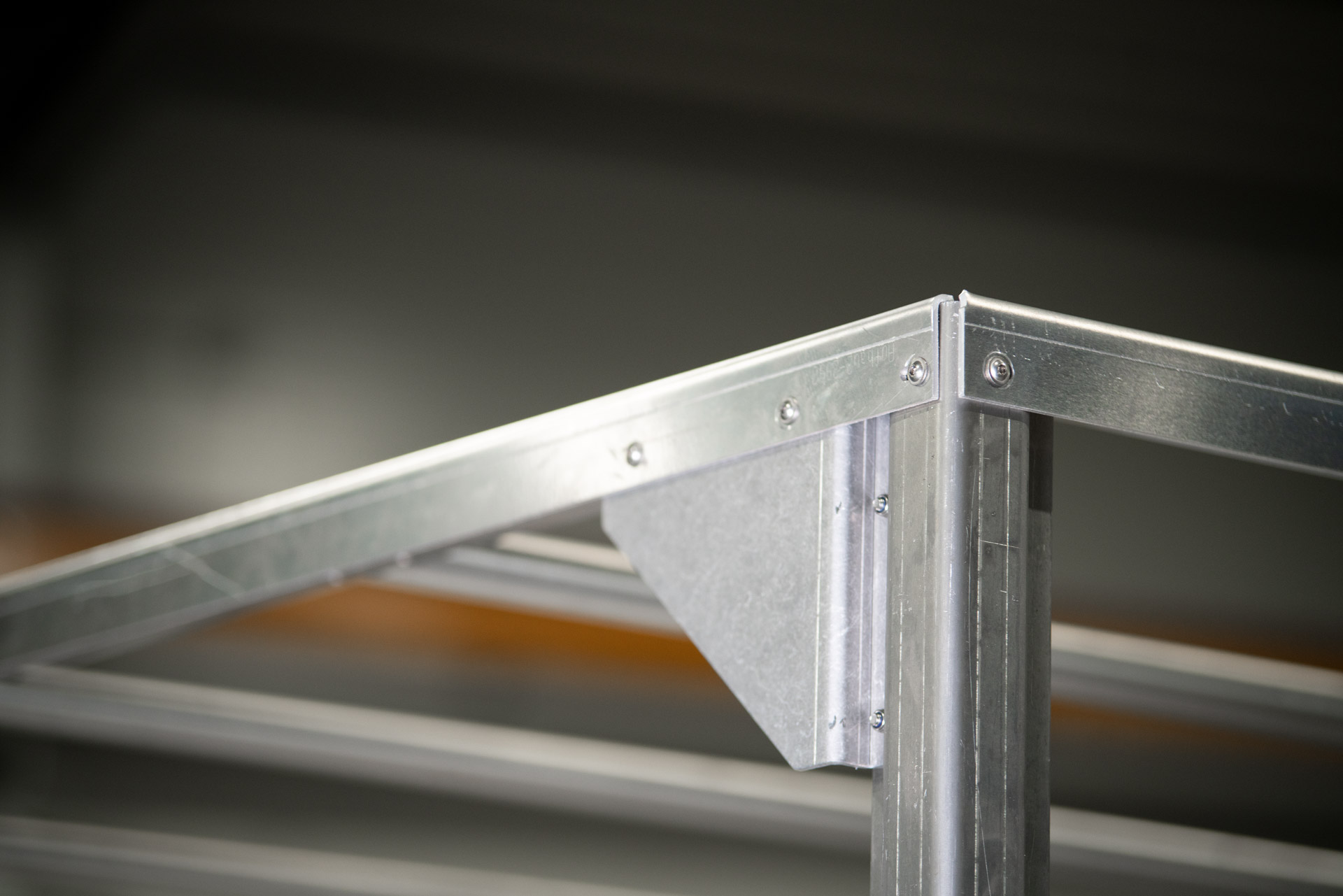 Aluminium Planengestell Eckverbindungsblech Detailaufnahme